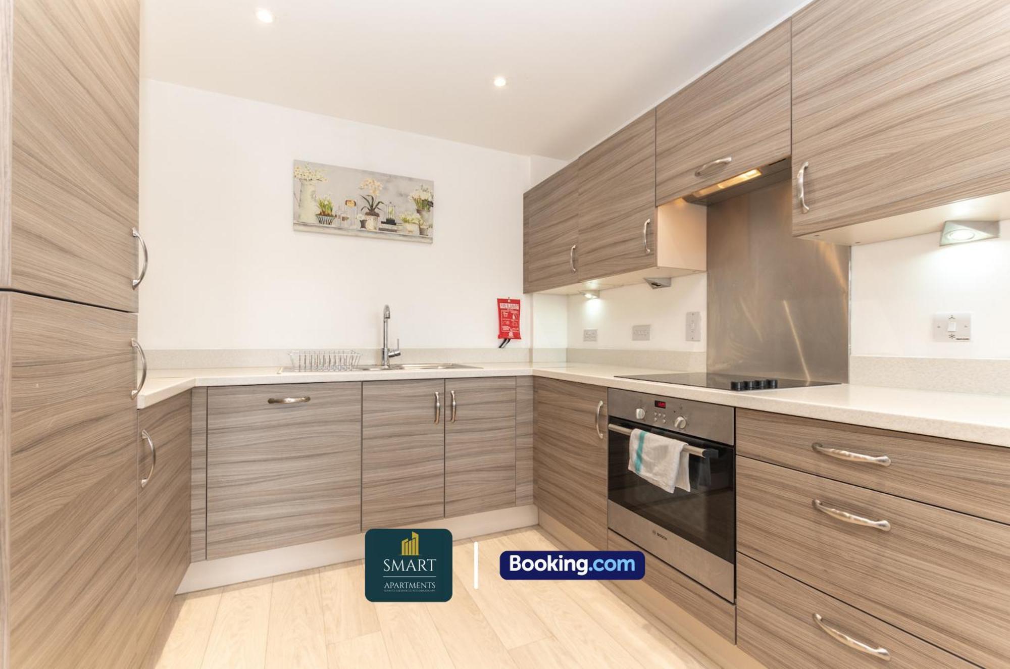 Spacious City Center Apartment By Smart Apartments Short Lets & Serviced Accommodation Apartment Southampton With Free Wifi Exteriör bild