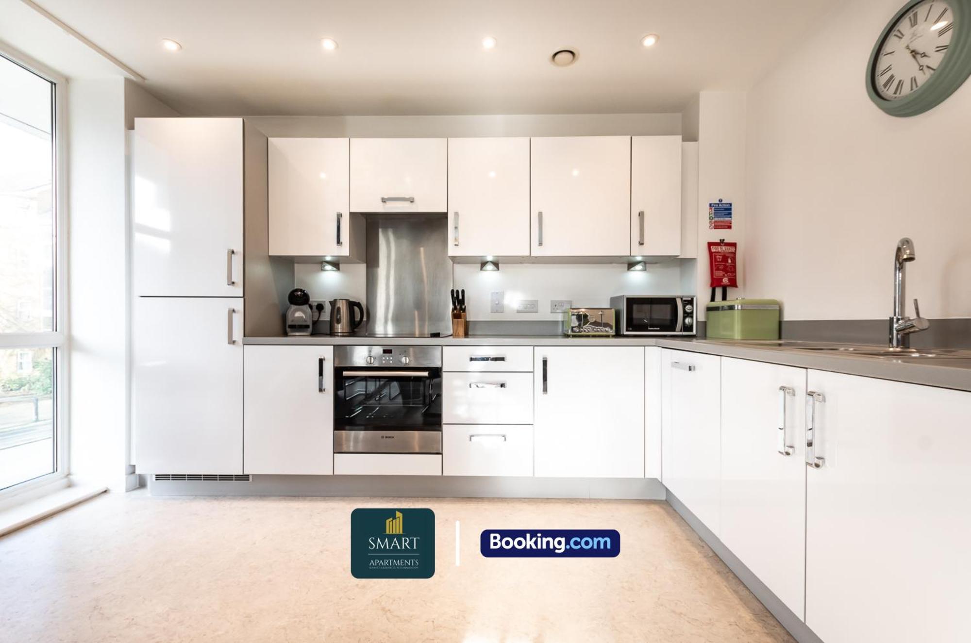 Spacious City Center Apartment By Smart Apartments Short Lets & Serviced Accommodation Apartment Southampton With Free Wifi Exteriör bild